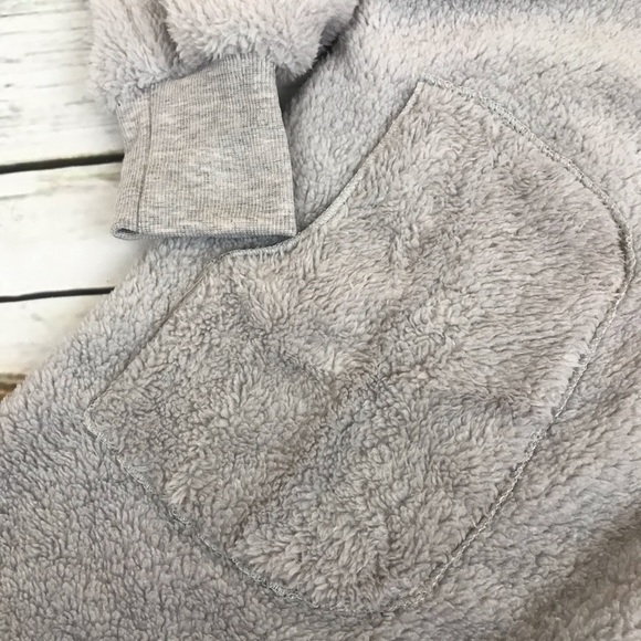 Plush Gray Fleece Hooded Cardigan with Pockets - Picture 8 of 11